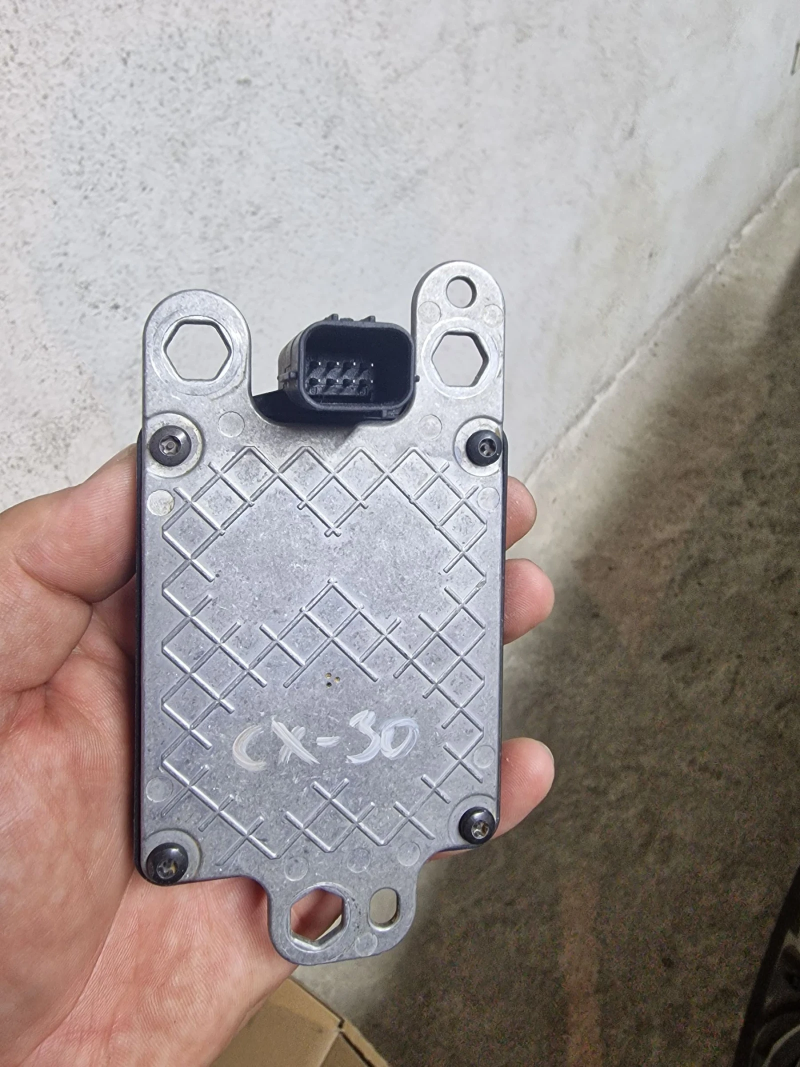 Дистроник за Мазда СХ-30 2019г+++, снимка 2 - Части - 55124407