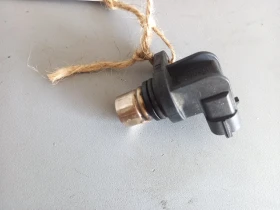 Датчик разпределителен вал Опел Тигра 1.4Б