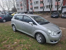 Toyota Corolla verso, снимка 1