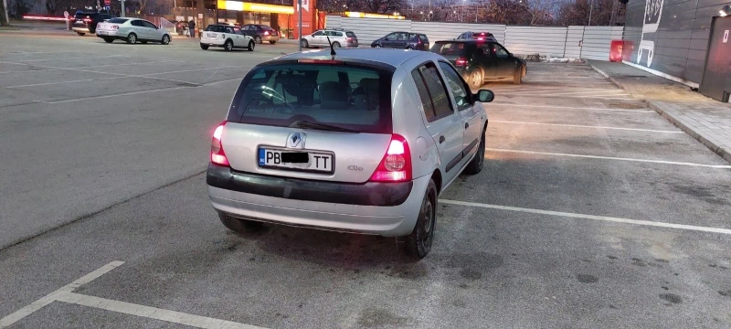 Renault Clio 1.5D, снимка 6 - Автомобили и джипове - 48745346