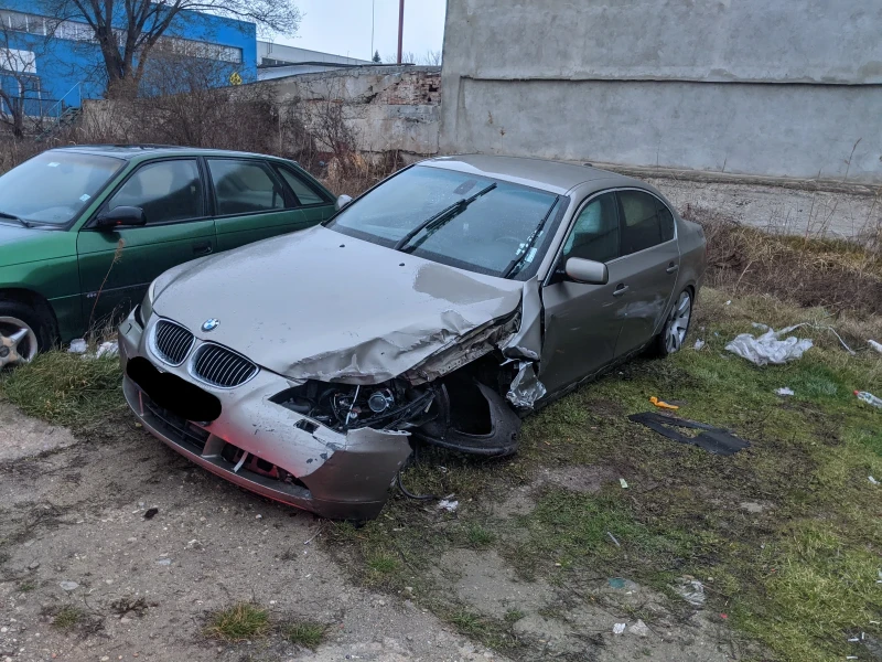 BMW 523, снимка 1 - Автомобили и джипове - 49612483