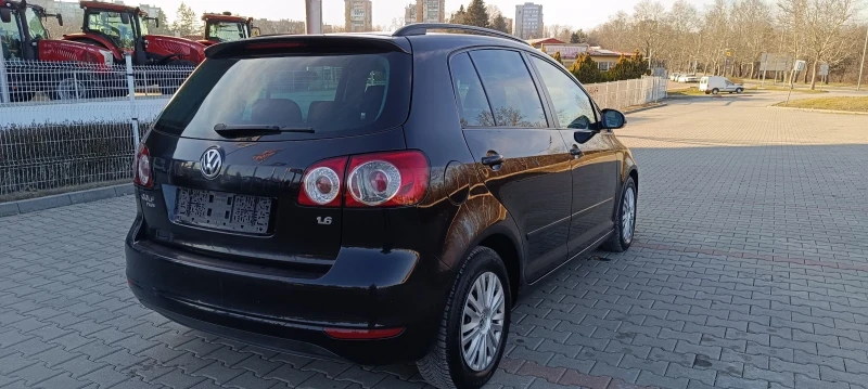 VW Golf Plus 1.6-102kc, снимка 5 - Автомобили и джипове - 49426056