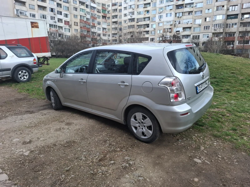 Toyota Corolla verso, снимка 2 - Автомобили и джипове - 49477842