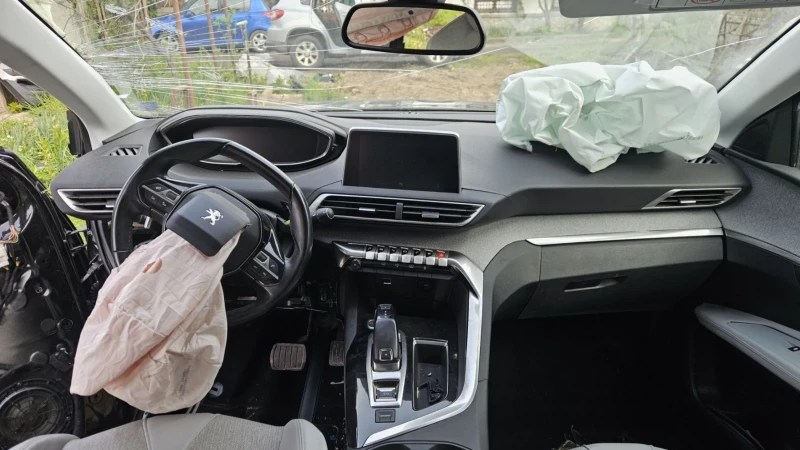 Peugeot 3008 1.6 HDI blueHDI На Части, снимка 11 - Автомобили и джипове - 52831158