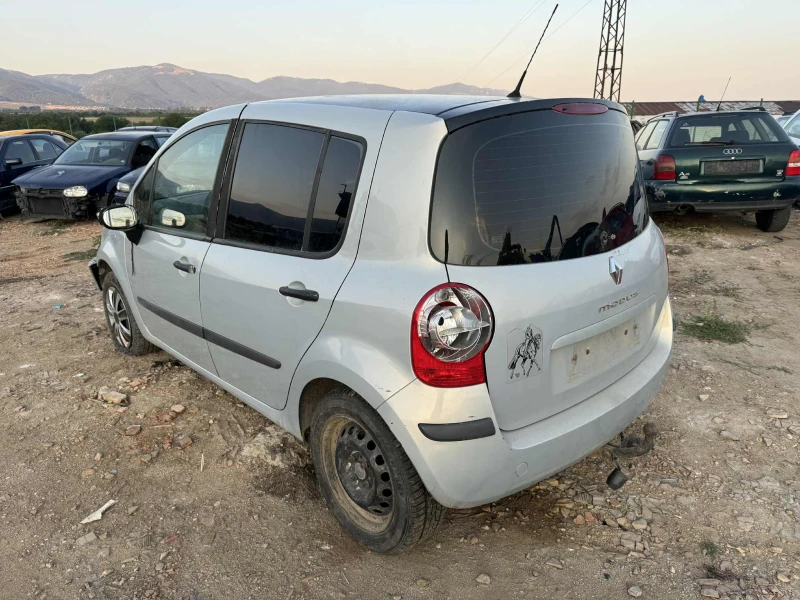 Renault Modus 1.6, снимка 4 - Автомобили и джипове - 51681515
