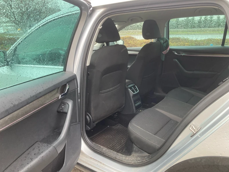 Skoda Octavia Scout, снимка 9 - Автомобили и джипове - 52567250
