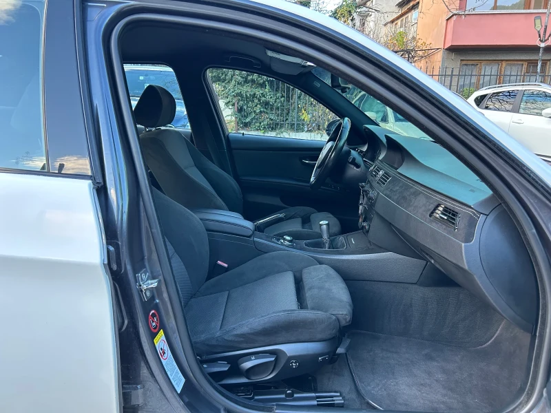 BMW 325 БЕНЗИН/ГАЗ * M-PACK * NAVIGATION * УНИКАТ, снимка 9 - Автомобили и джипове - 52625151
