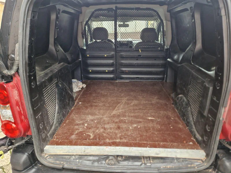 Citroen Berlingo Hdi, снимка 10 - Автомобили и джипове - 52910193