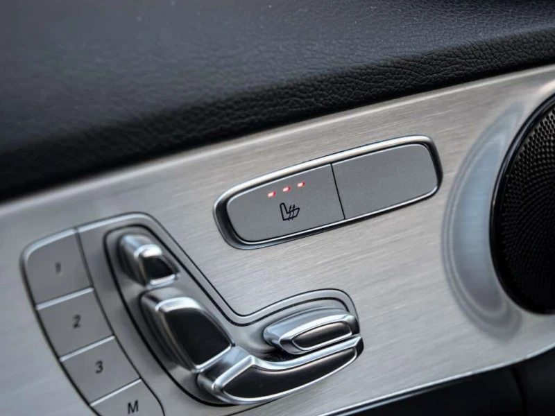 Mercedes-Benz C 300 * CARFAX * ЦЕНА ДО БГ, снимка 14 - Автомобили и джипове - 53151767