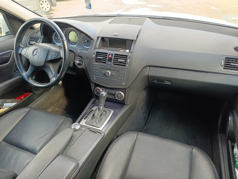 Mercedes-Benz C 200 Kompressor, снимка 12 - Автомобили и джипове - 53294987