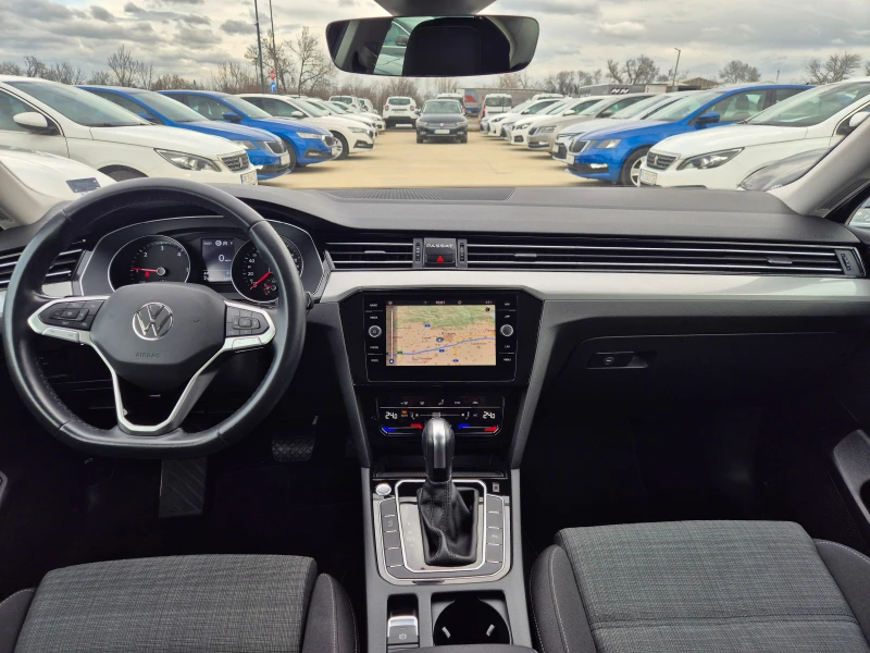 VW Passat НОВ-2.0-А/Т-150кс, снимка 15 - Автомобили и джипове - 53520395