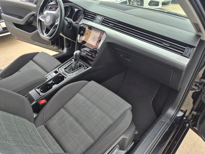 VW Passat НОВ-2.0-А/Т-150кс, снимка 9 - Автомобили и джипове - 53520395