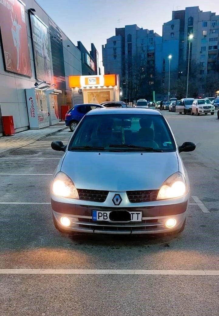 Renault Clio 1.5D, снимка 1 - Автомобили и джипове - 48745346