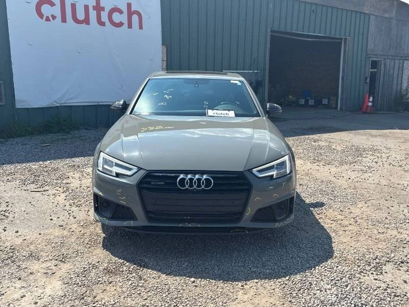 Audi A4 * PROGRESSIV * ДИСТРОНИК * 2 КЛЮЧА * 360 * CARFAX, снимка 3 - Автомобили и джипове - 55233409