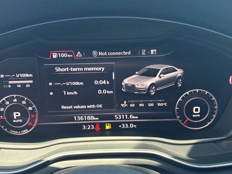 Audi A4 * PROGRESSIV * ДИСТРОНИК * 2 КЛЮЧА * 360 * CARFAX, снимка 10 - Автомобили и джипове - 55233409