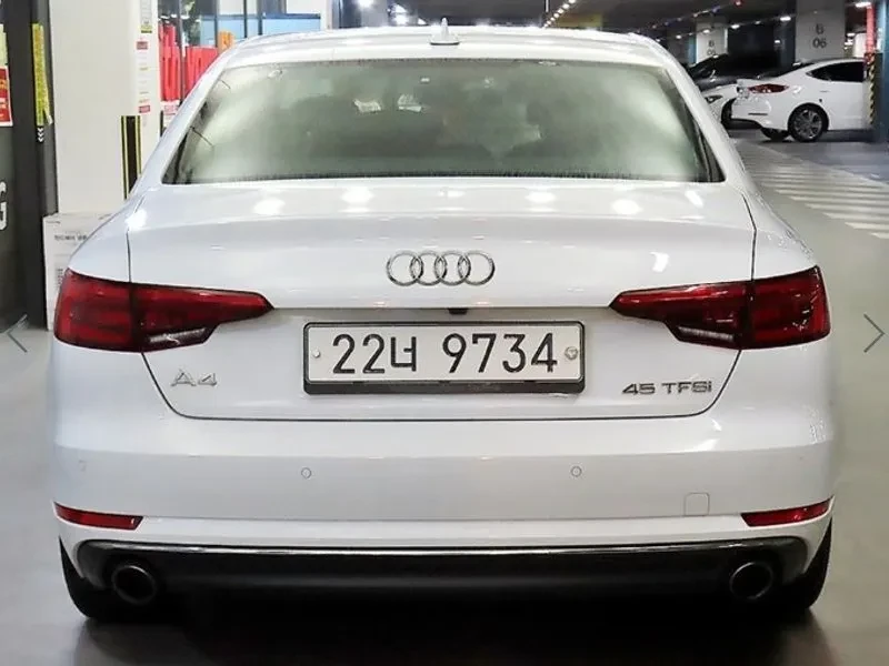 Audi A4 (B9) 45 TFSI PREMIUM, снимка 4 - Автомобили и джипове - 55309379