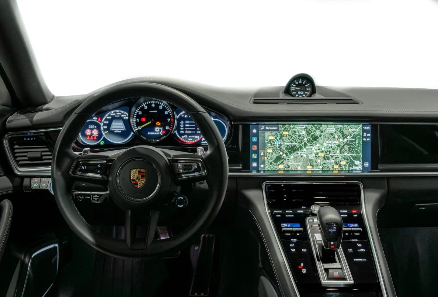 Porsche Panamera 4S/E-HYBRID/560HP/BOSE/LED/ACC/PANO/TSR/AMBI/500b - изображение 9