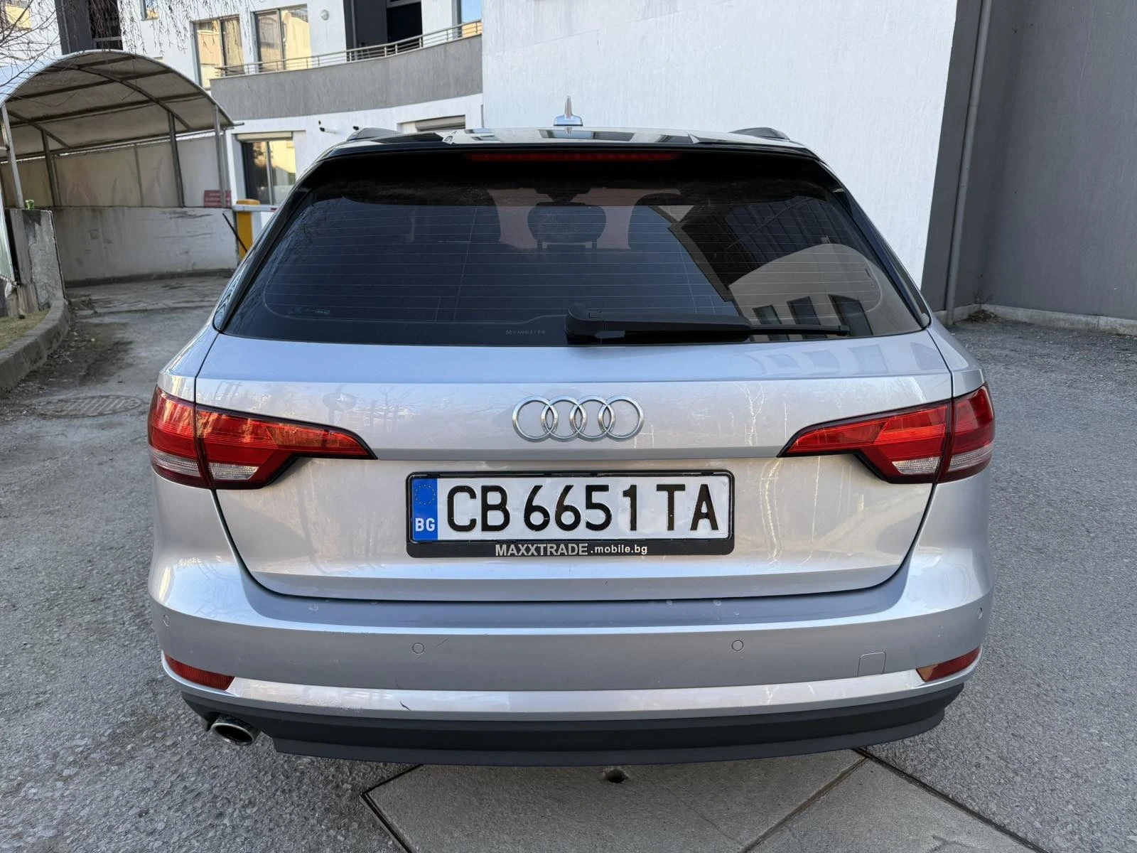 Audi A4 2.0TDI / РЕГИСТРИРАН / EURO 6B - изображение 6