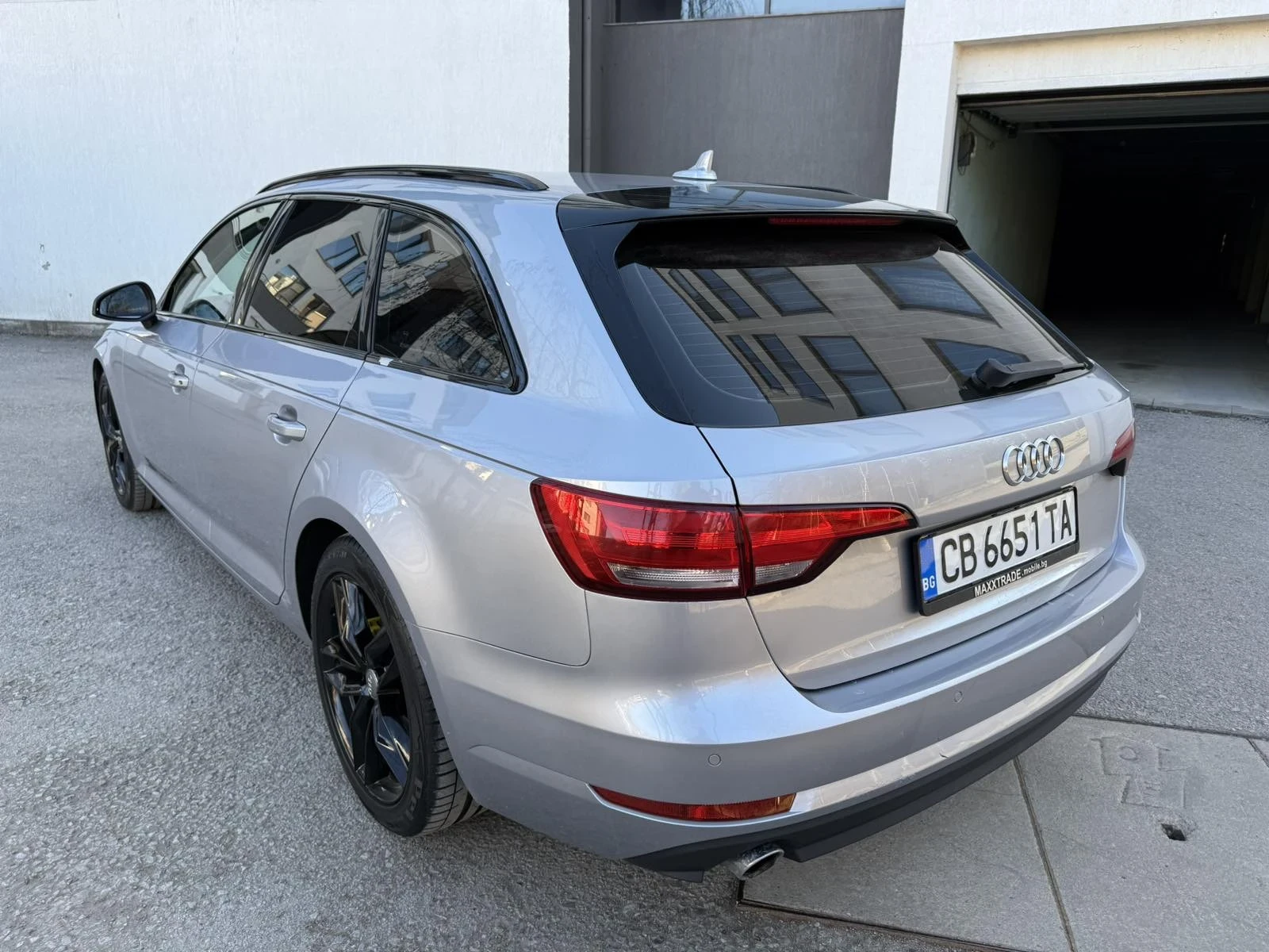 Audi A4 2.0TDI / РЕГИСТРИРАН / EURO 6B - изображение 5