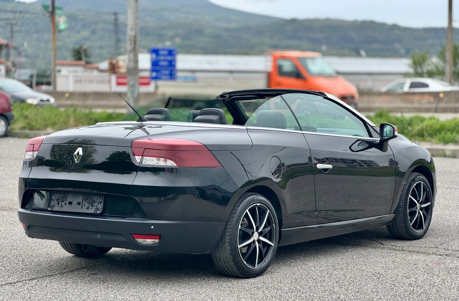 Renault Megane 1.4T~131hp~CABRIO - изображение 5