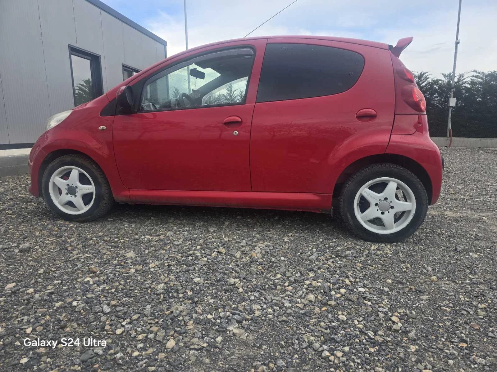Peugeot 107  - изображение 6