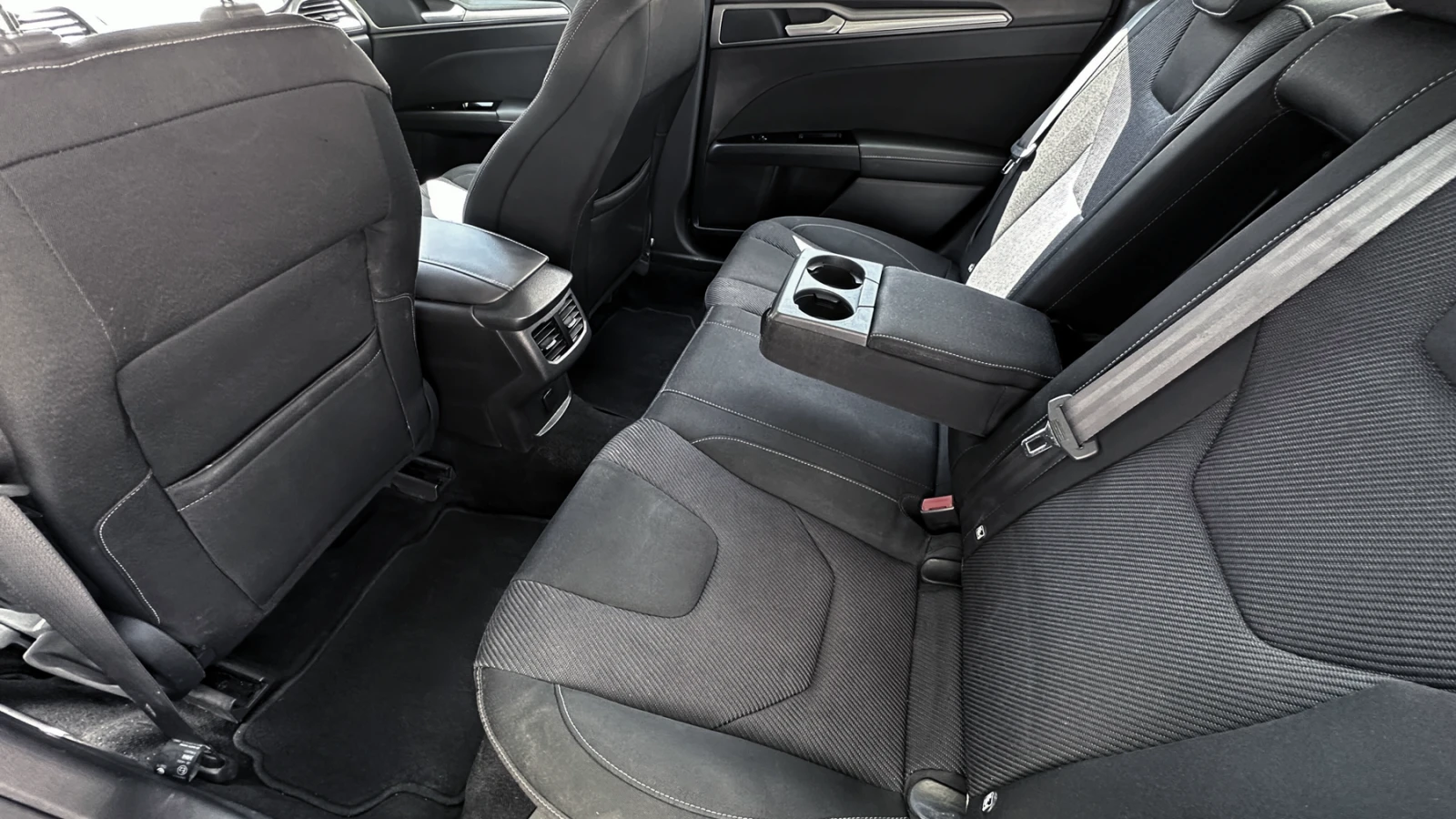 Ford Mondeo Titanium - изображение 6