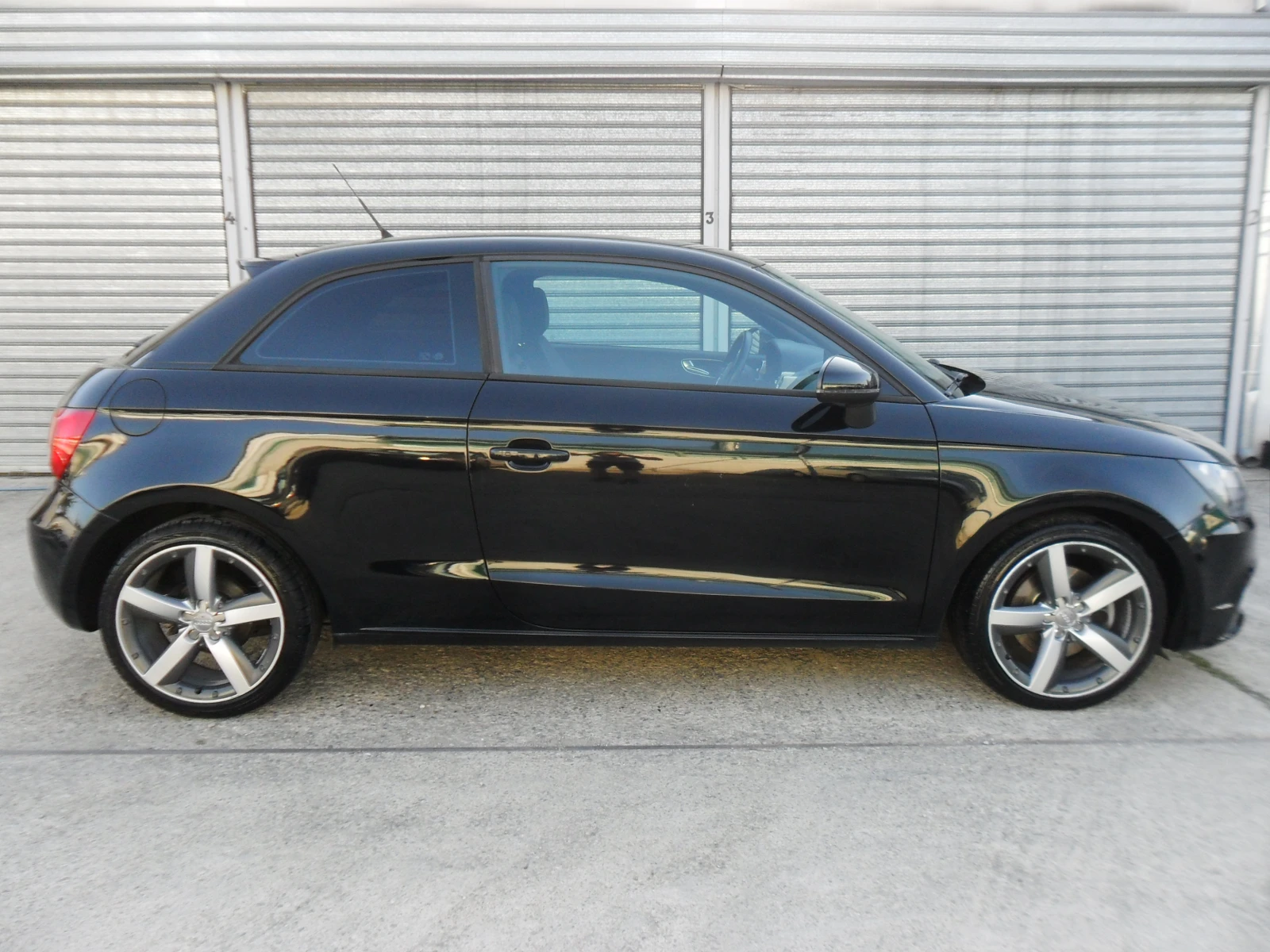 Audi A1 1, 6-TDI-KLIMA-NAVI - изображение 5