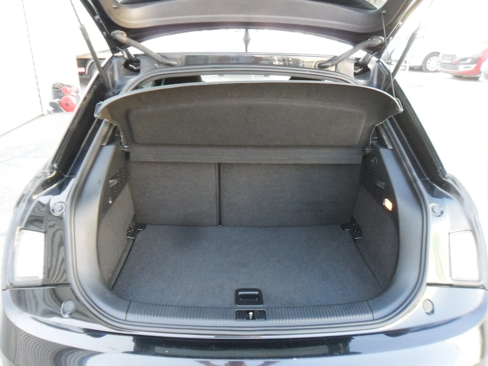 Audi A1 1, 6-TDI-KLIMA-NAVI | Mobile.bg   12