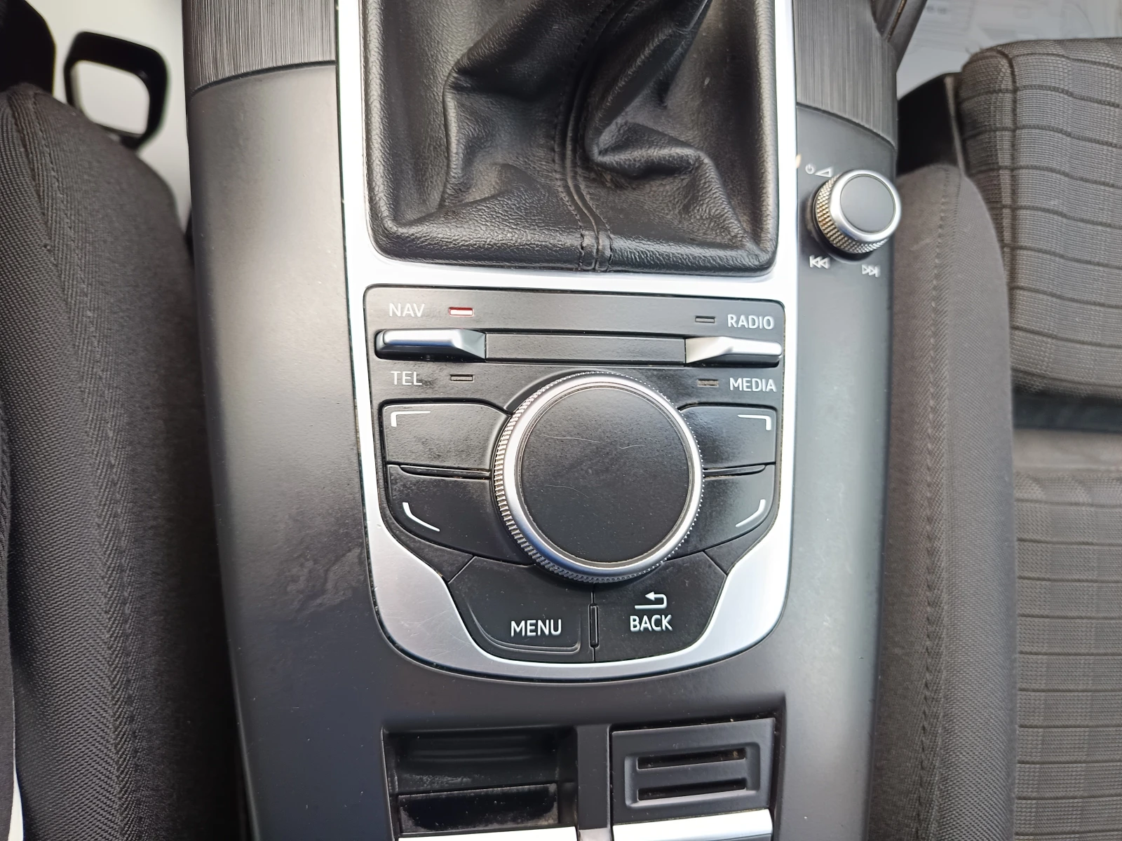 Audi A3 2.0TDi quattro | Mobile.bg   15