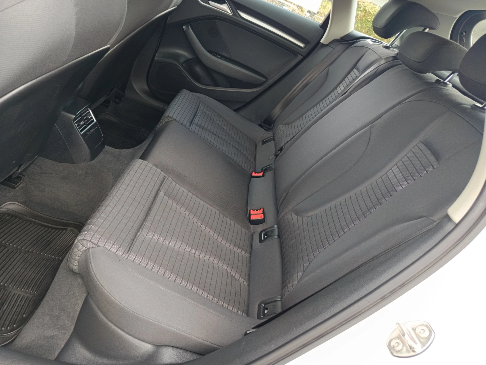 Audi A3 2.0TDi quattro | Mobile.bg   13