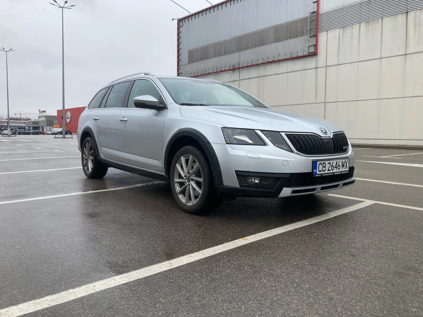 Skoda Octavia Scout | Mobile.bg   2