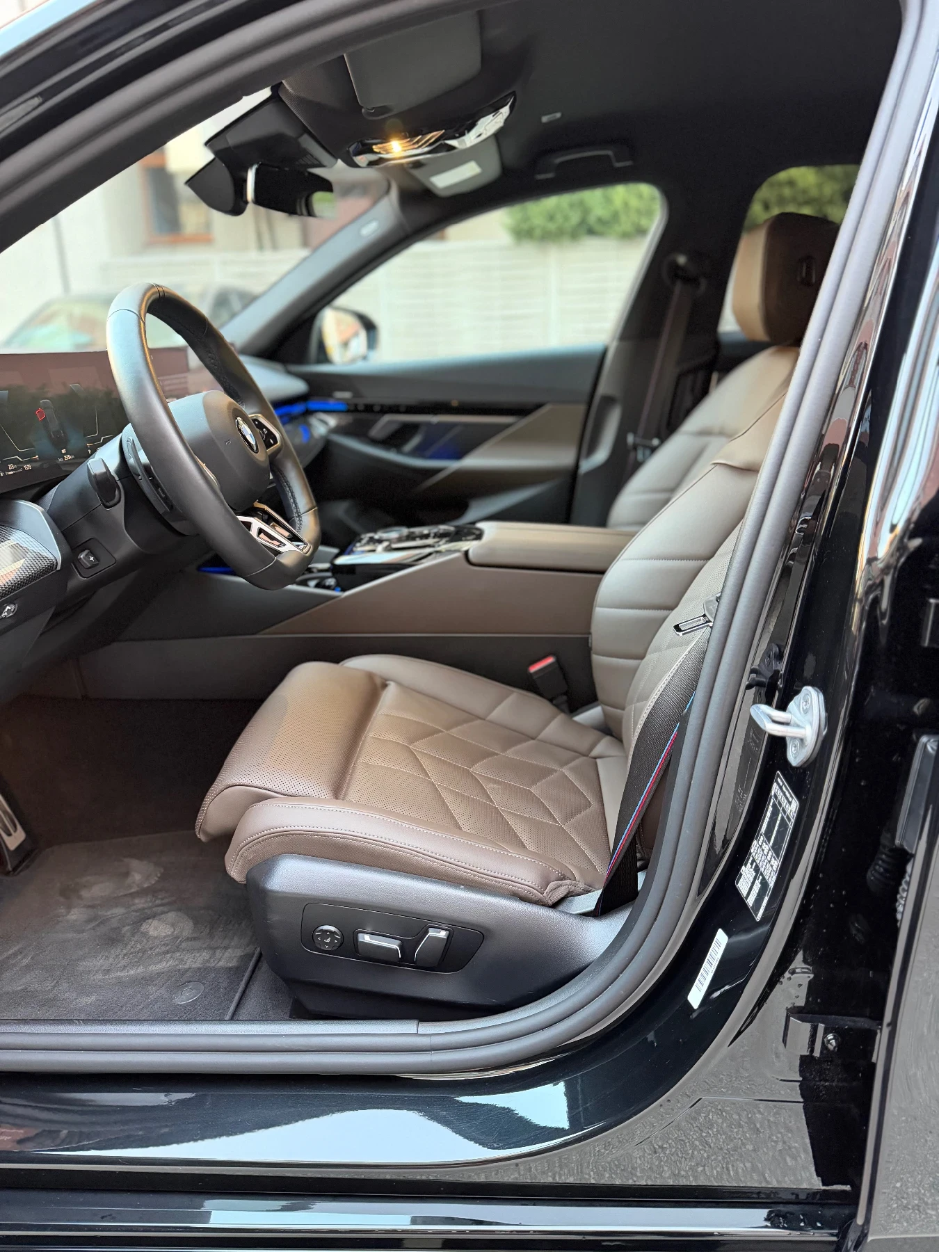 BMW 520 Iconic Glow Harman ��������� M Pro | Mobile.bg � ����������� 10