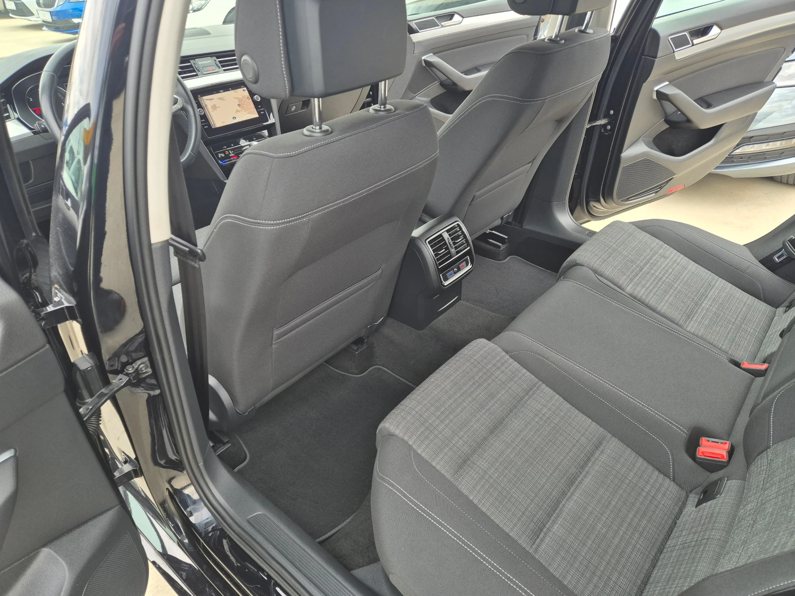 VW Passat ���-2.0-�/�-150�� | Mobile.bg � ����������� 12