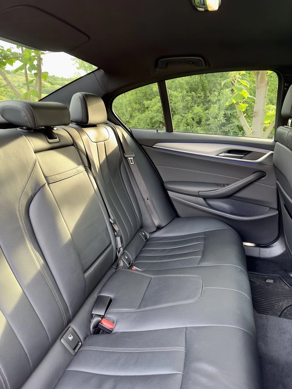 BMW 540 X-drive, M Packet, снимка 16 - Автомобили и джипове - 53939709