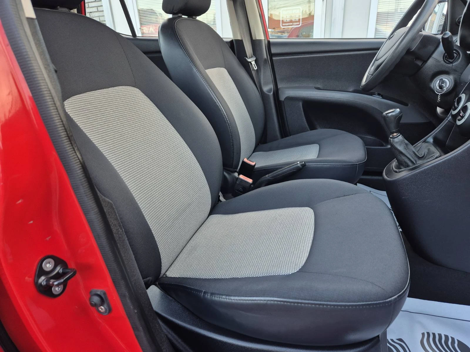 Hyundai I10 1.1i-150000��-����� ��������� | Mobile.bg � ����������� 12