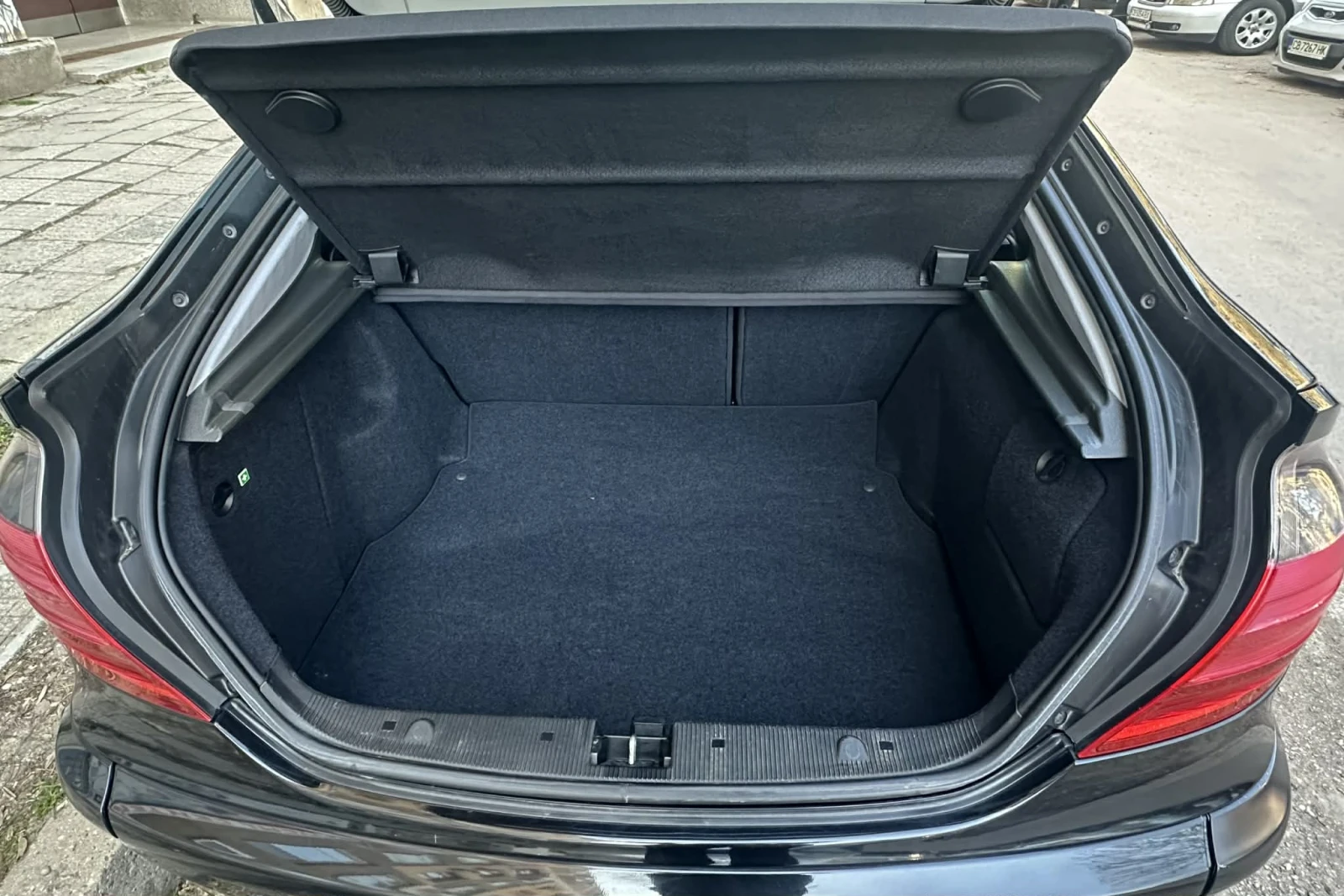 Mercedes-Benz C 200 Kompressor, снимка 13 - Автомобили и джипове - 53933095