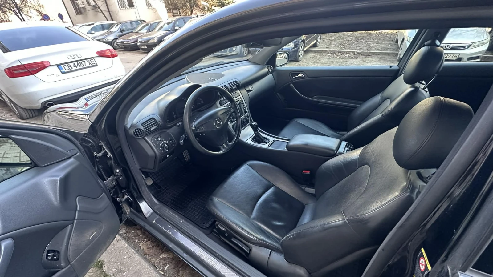 Mercedes-Benz C 200 Kompressor, снимка 10 - Автомобили и джипове - 53933095