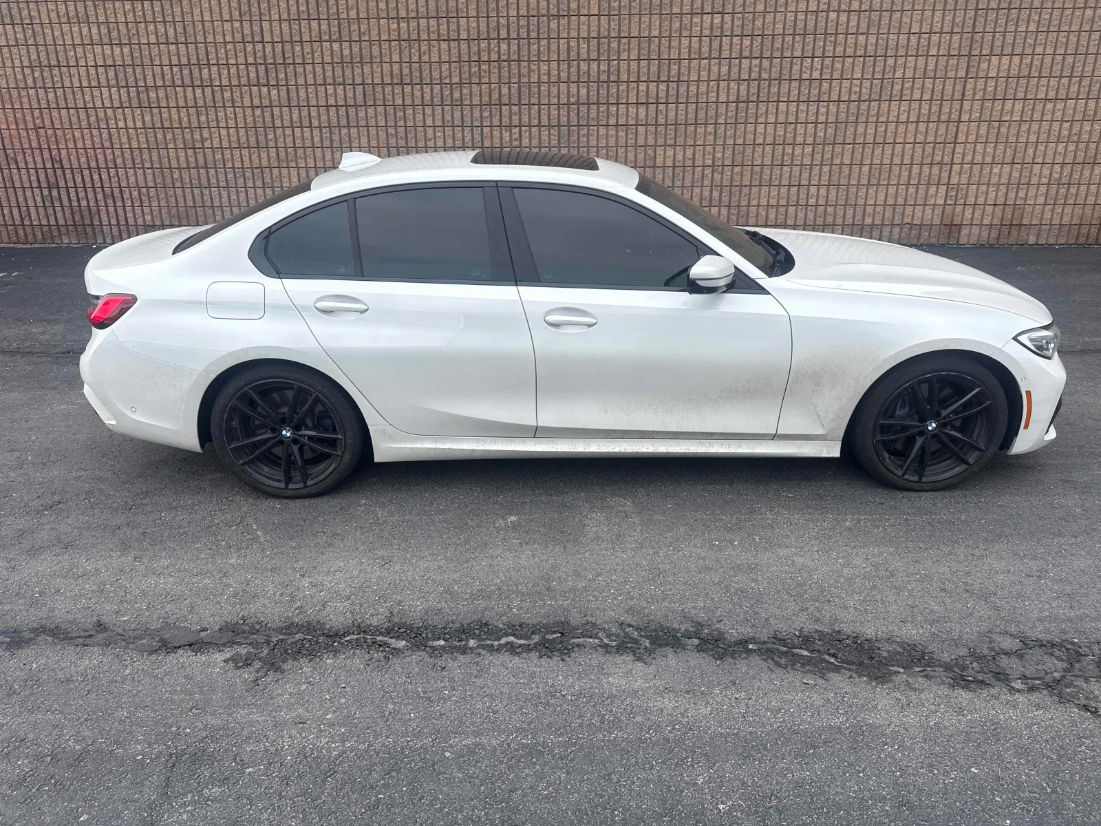 BMW 330 MPACK* XDRIVE* VALVETRONIC* AMBIENT* HEADUP* , снимка 4 - Автомобили и джипове - 53937872