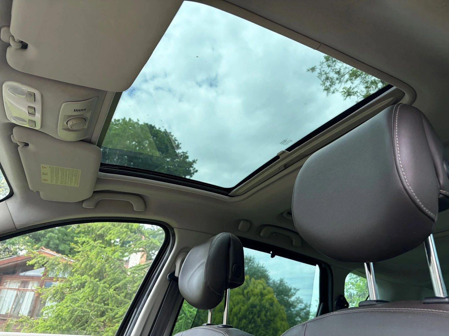 Renault Scenic Scenic III, снимка 10 - Автомобили и джипове - 54543364