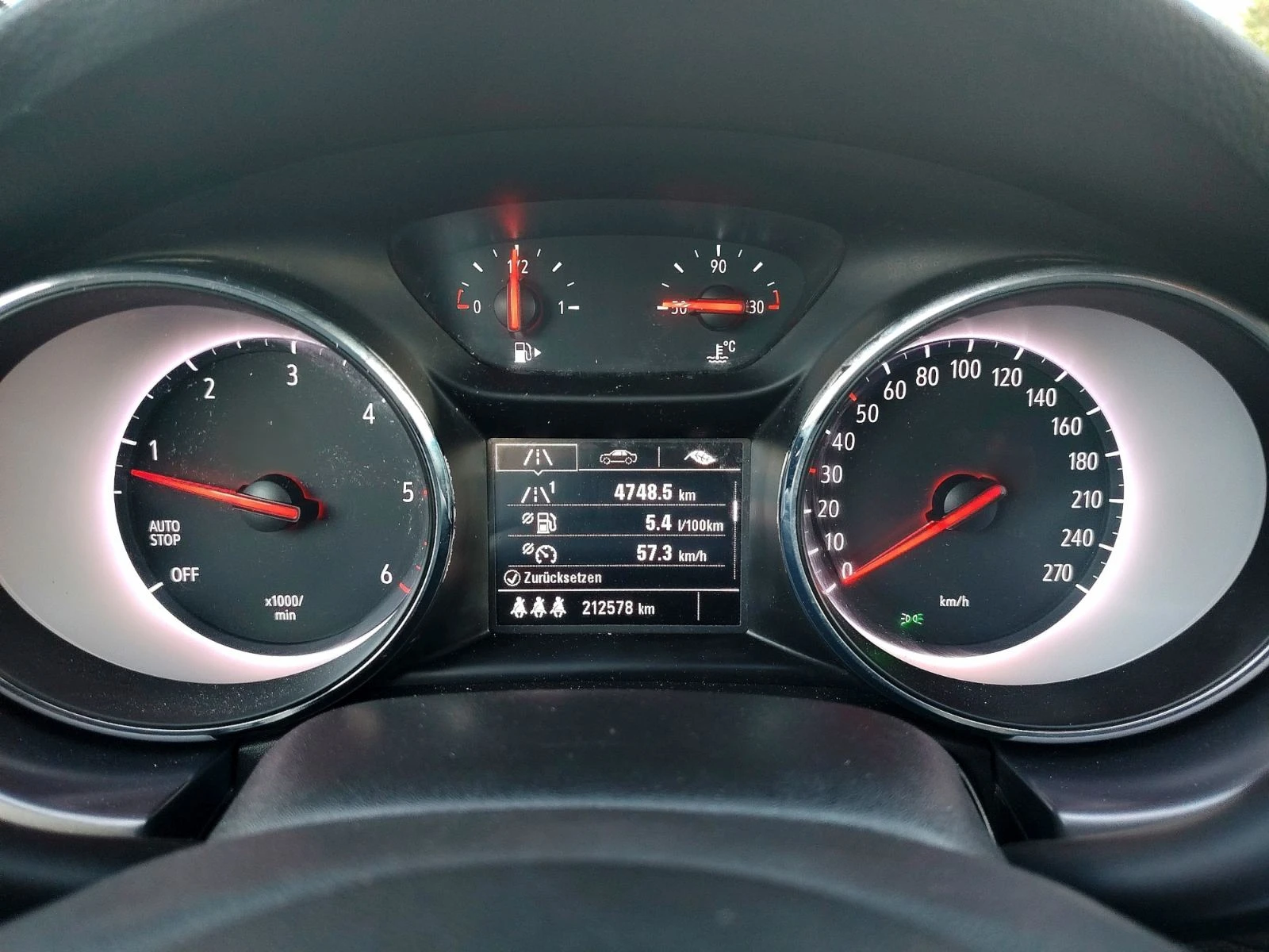 Opel Astra 1.6 CDTI* * * 212.000км* * * , снимка 13 - Автомобили и джипове - 54656254