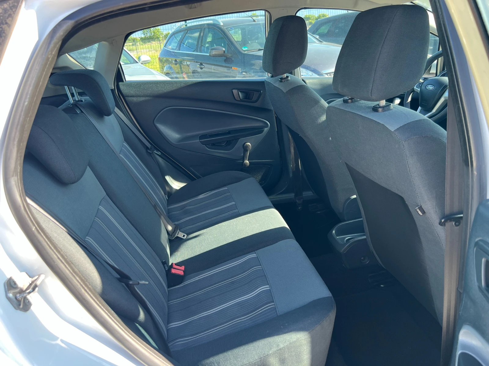 Ford Fiesta 1.4 ГАЗ/БЕНЗИН , снимка 12 - Автомобили и джипове - 54922653
