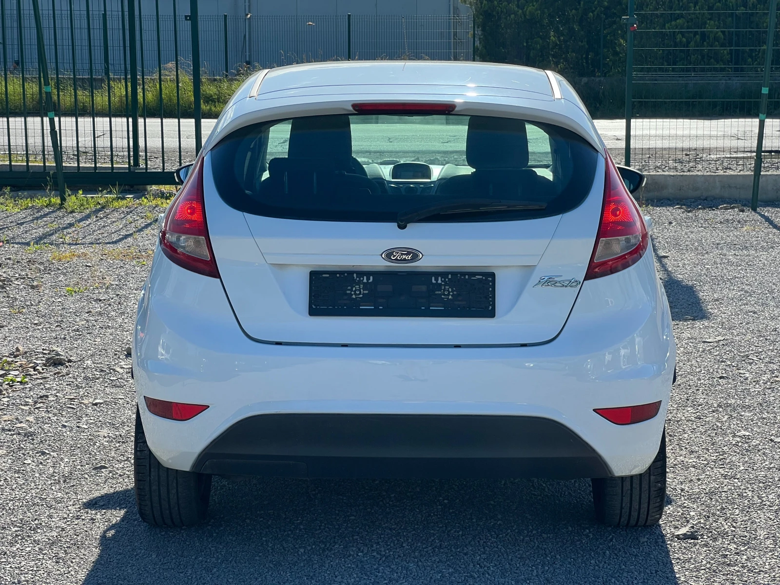 Ford Fiesta 1.4 ГАЗ/БЕНЗИН , снимка 5 - Автомобили и джипове - 54922653