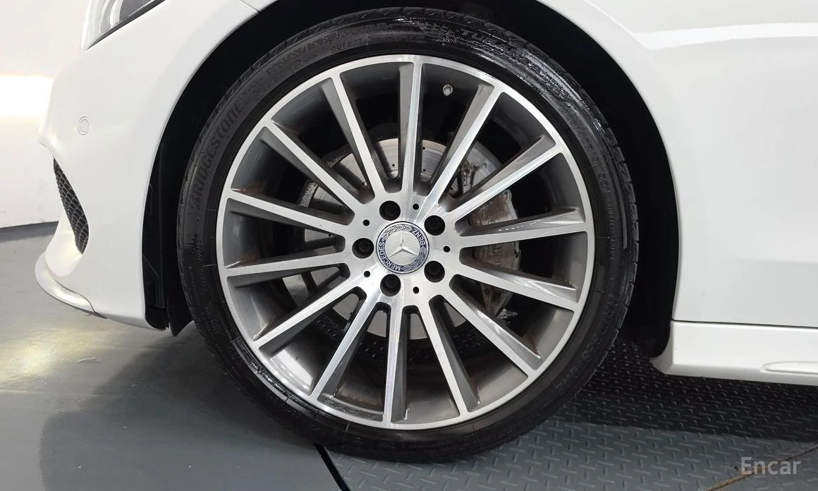 Mercedes-Benz C 200, снимка 5 - Автомобили и джипове - 54971185