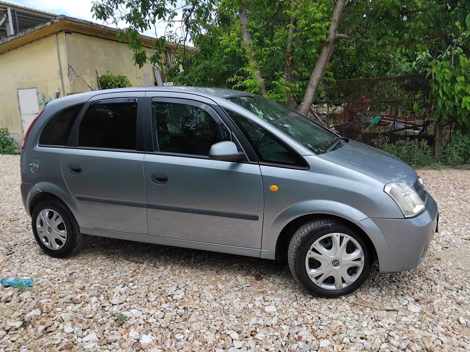 Opel Meriva 1.7 CDTI//КЛИМА//ТОП , снимка 10 - Автомобили и джипове - 55316740