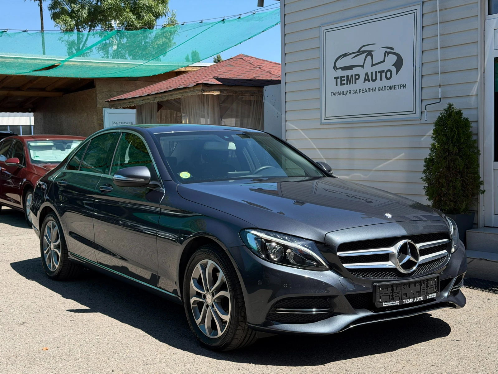 Mercedes-Benz C 220 D* СЕРВИЗНА КНИЖКА С ПЪЛНА ИСТОРИЯ В МЕРЦЕДЕС, снимка 3 - Автомобили и джипове - 55465388