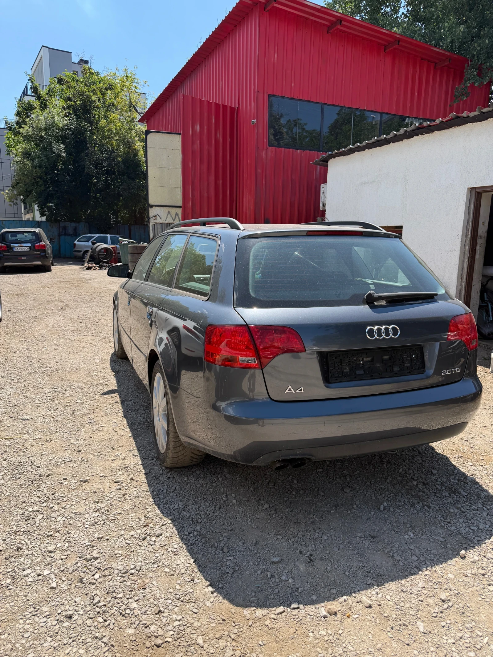 Audi A4 2.0TDI 8клапана Бартер Лизинг, снимка 5 - Автомобили и джипове - 55564624