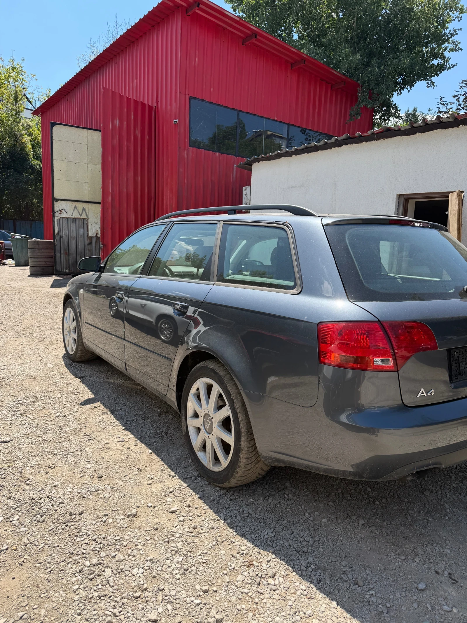 Audi A4 2.0TDI 8клапана Бартер Лизинг, снимка 4 - Автомобили и джипове - 55564624