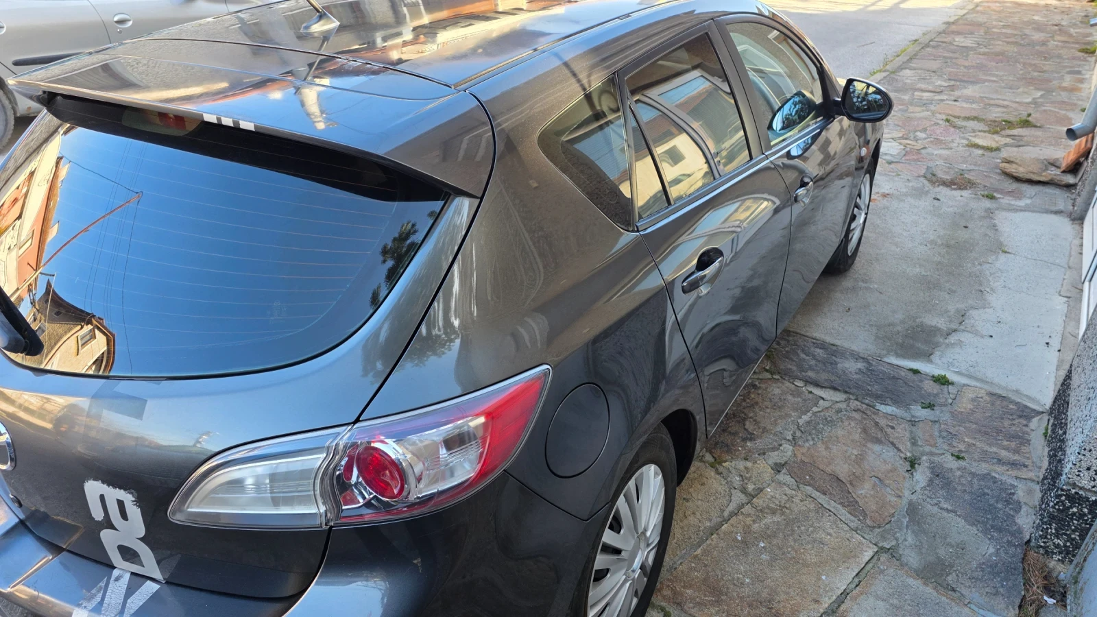 Mazda 3 6 скорости, подгряване, парктроник, снимка 7 - Автомобили и джипове - 55892418