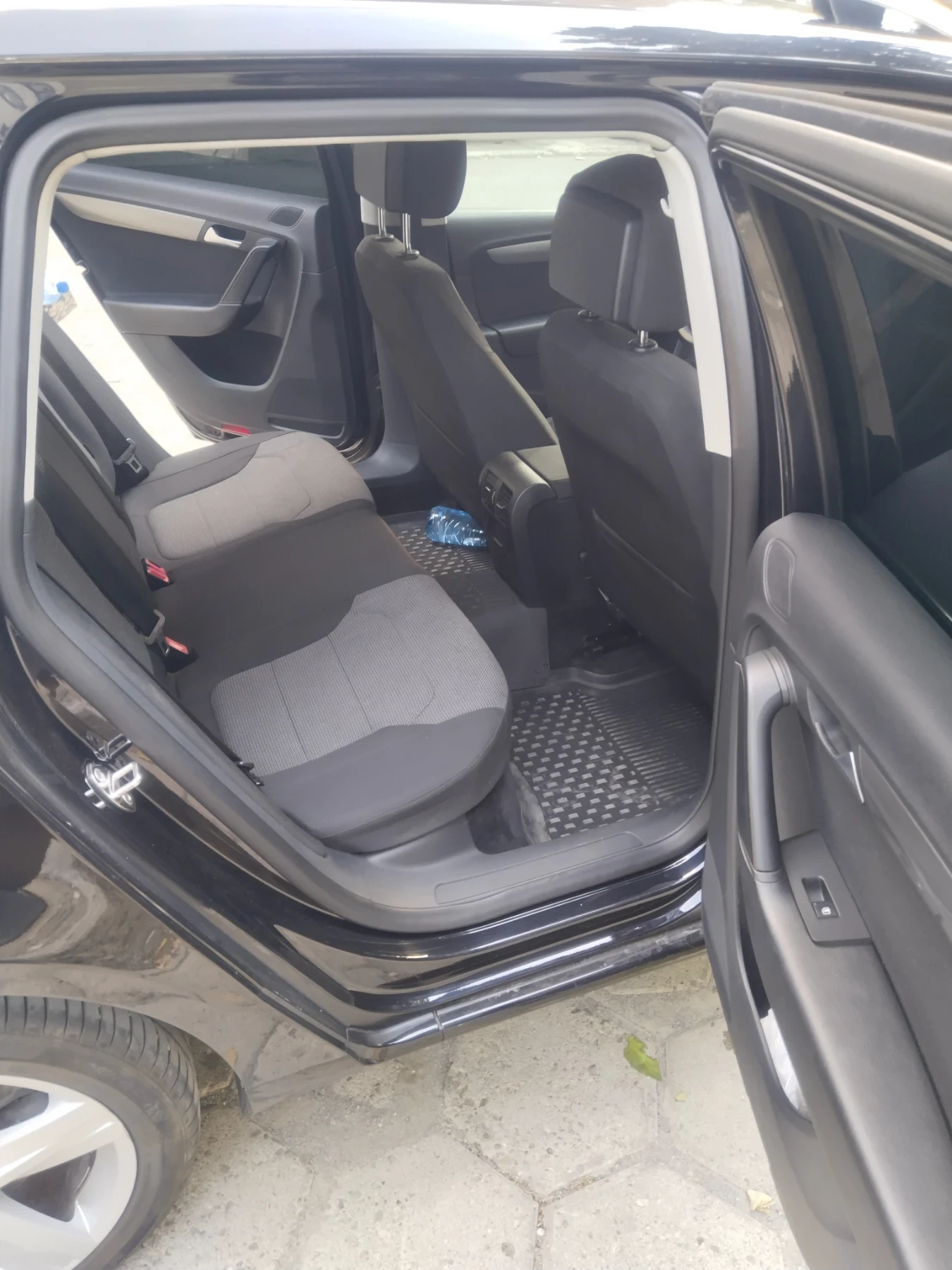 VW Passat 2.0 TDI, снимка 12 - Автомобили и джипове - 56245607