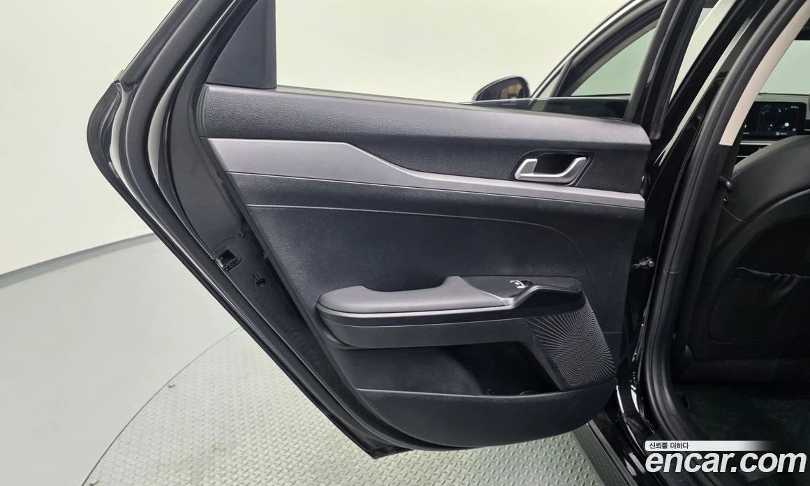 Kia K5 2.0 Prestige, снимка 15 - Автомобили и джипове - 56157288